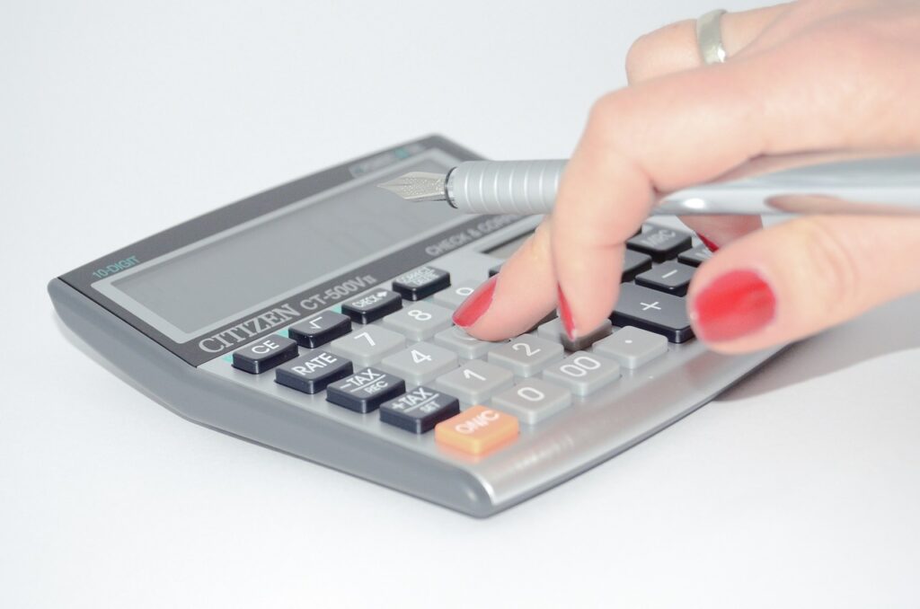 calculator, hand, calculate-428294.jpg